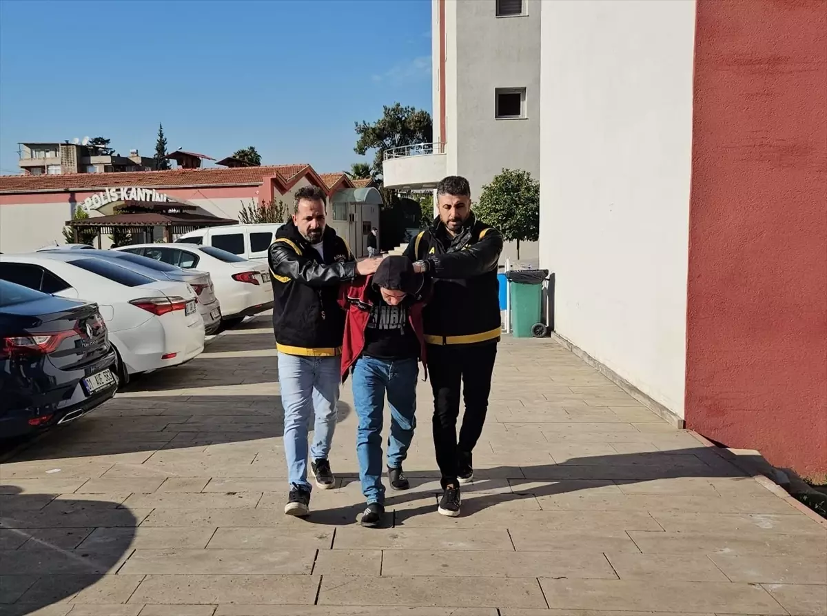 Adana'da tartıştığı karısını bıçaklayarak öldüren kişi tutuklandı