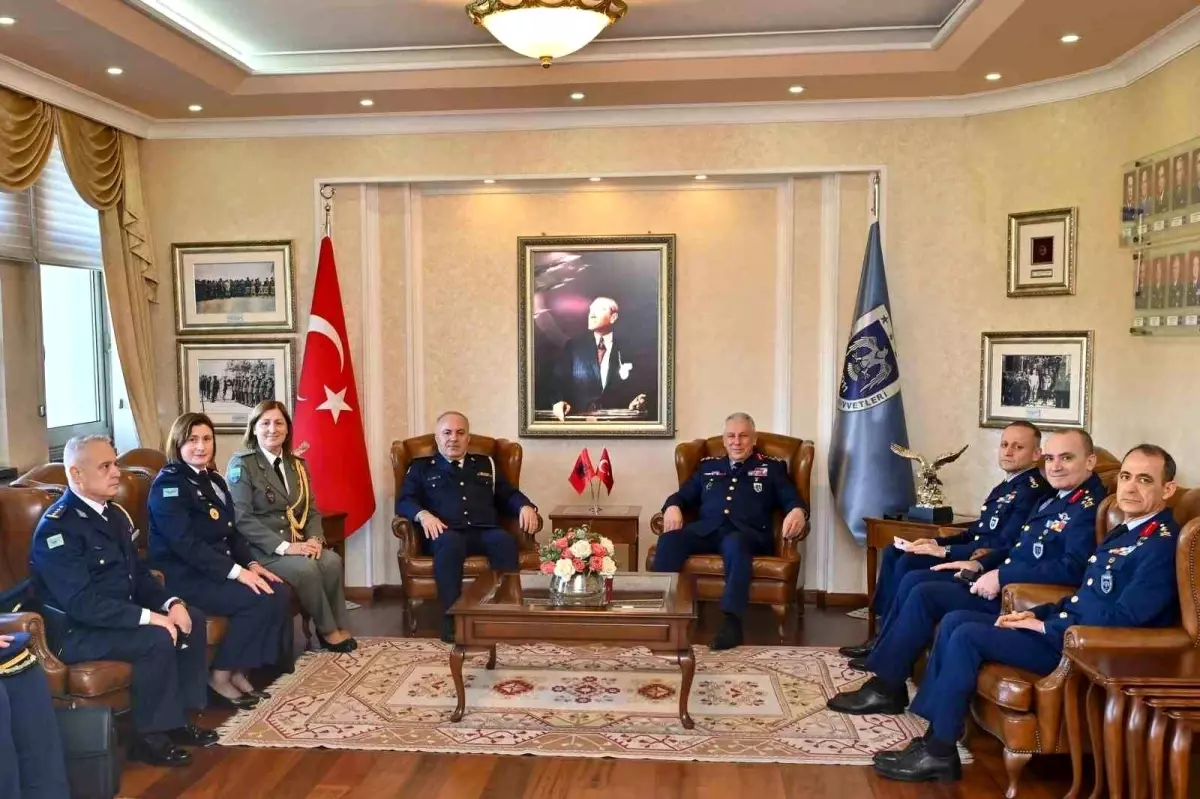 Arnavutluk Hava Kuvvetleri Komutanı Ferdinant Dimo'dan, Türk Hava Kuvvetleri Komutanlığına ziyaret
