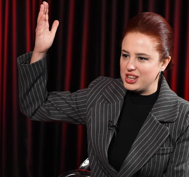 canli yayinda cin cikariyordu son halini 19540729 1721 m