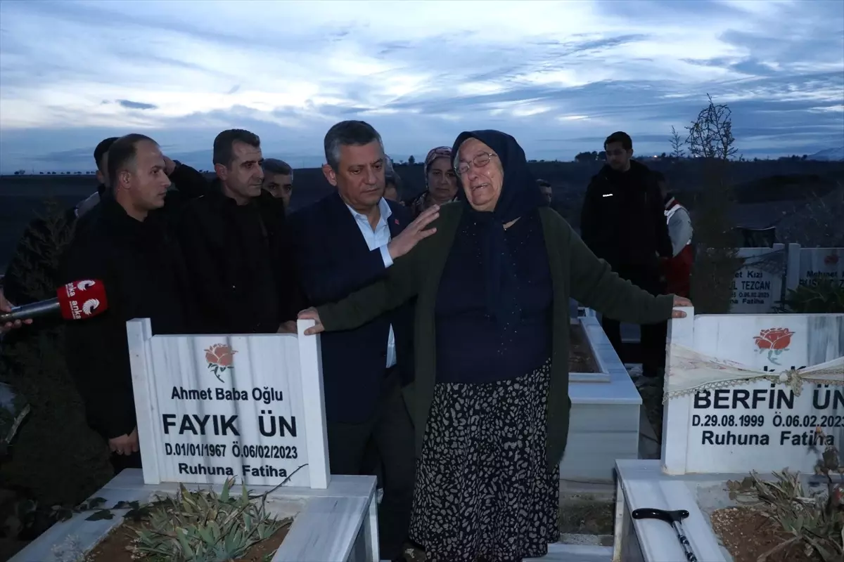 CHP Genel Başkanı Özel, Adıyaman'da ziyaretlerde bulundu