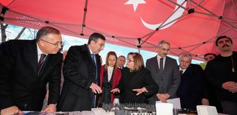 Cumhurbaşkanı Yardımcısı Yılmaz, Gaziantep'te depremzede Dalar ailesini ziyaret etti