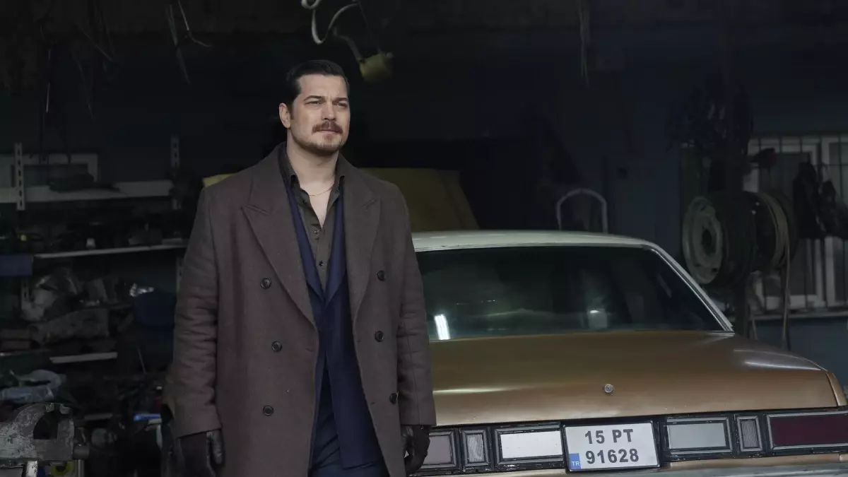 Eşref Rüya ile gerçek arasında