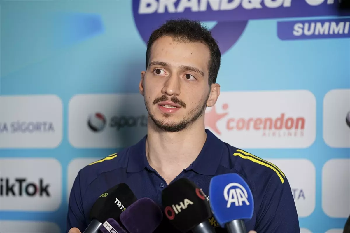 Fenerbahçeli basketbolcular, takımlarının gösterdiği performanstan memnun