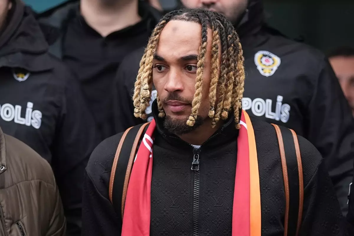 Galatasaray, Sacha Boey'i KAP'a bildirdi! İşte transferin maliyeti