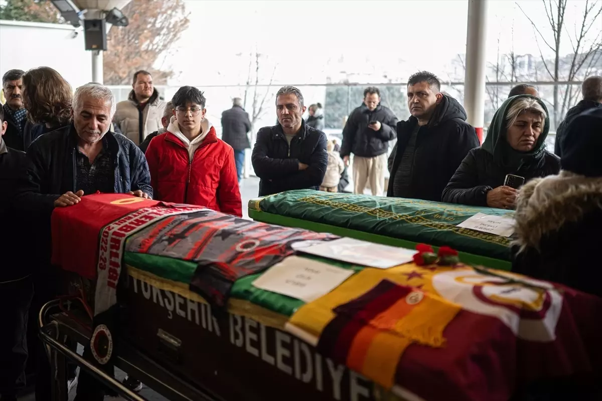 Gençlerbirliği 13 Yaş Altı Kız Takımı'nın futbolcusu Miray Çelik, son yolculuğuna uğurlandı