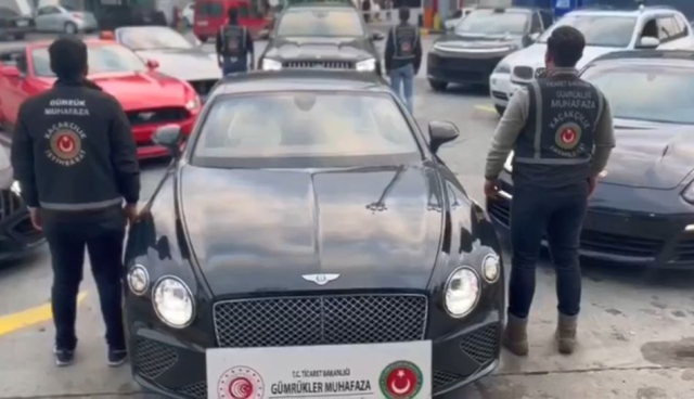 gumrukten usulsuz gecirilen 65 luks araca el 19541498 4334 m