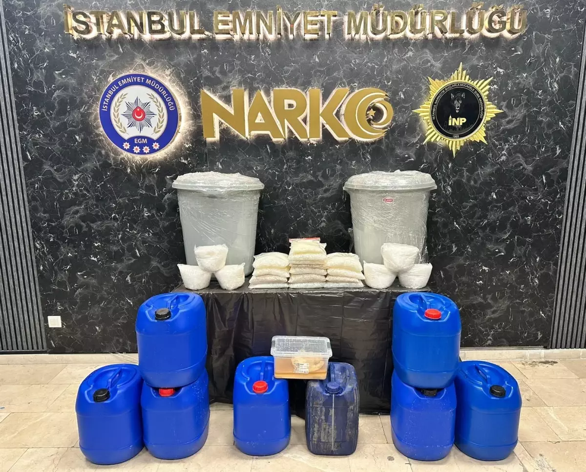 İstanbul'da Kağıthane ve Kartal'da narkotik operasyonu: 240 kilo uyuşturucu ele geçirildi