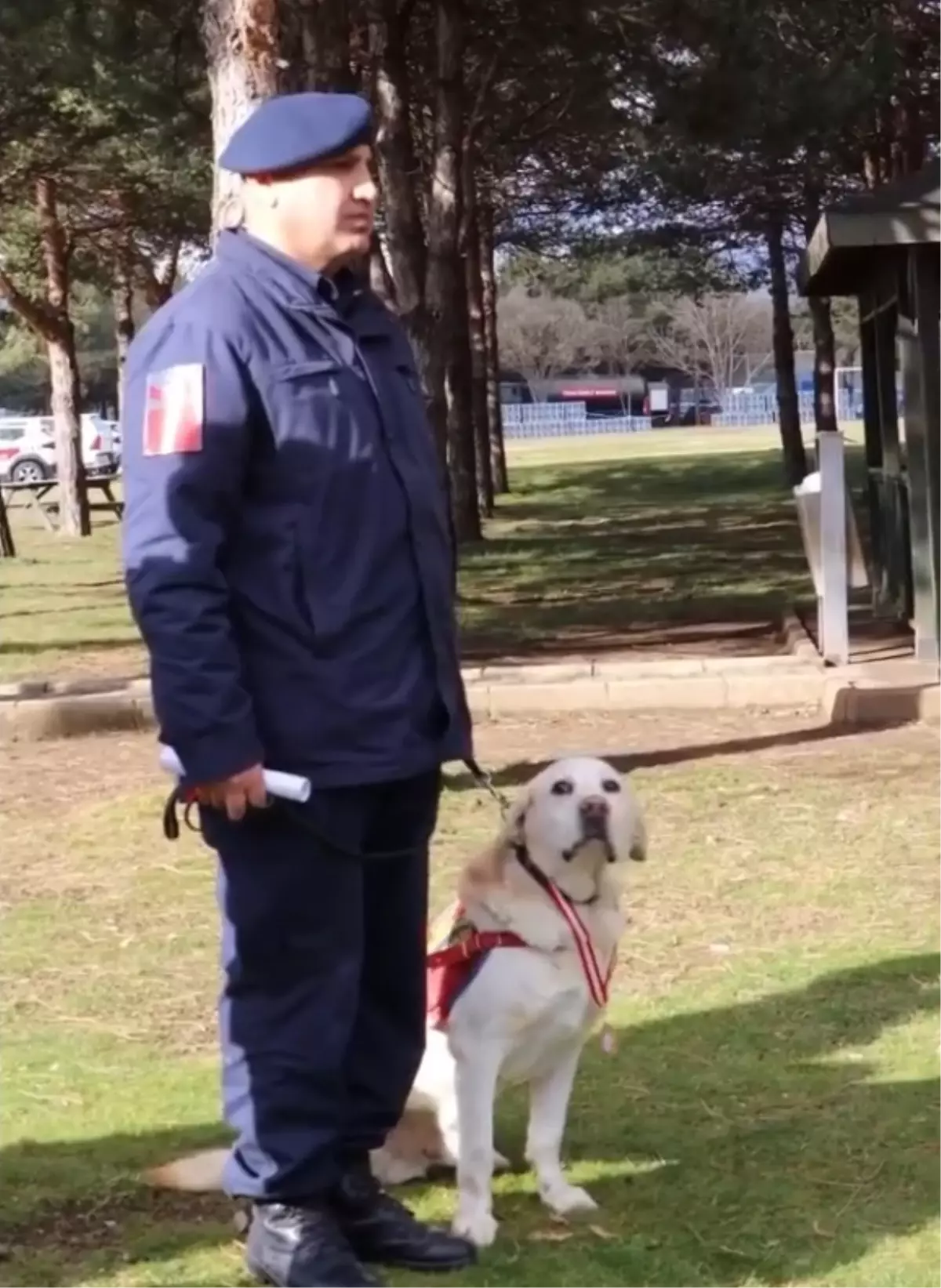 Jandarmanın iz takip köpeği 'Medyum' törenle emekliye ayrıldı