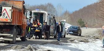 Kastamonu'da devrilen otomobildeki 2 kişi yaralandı