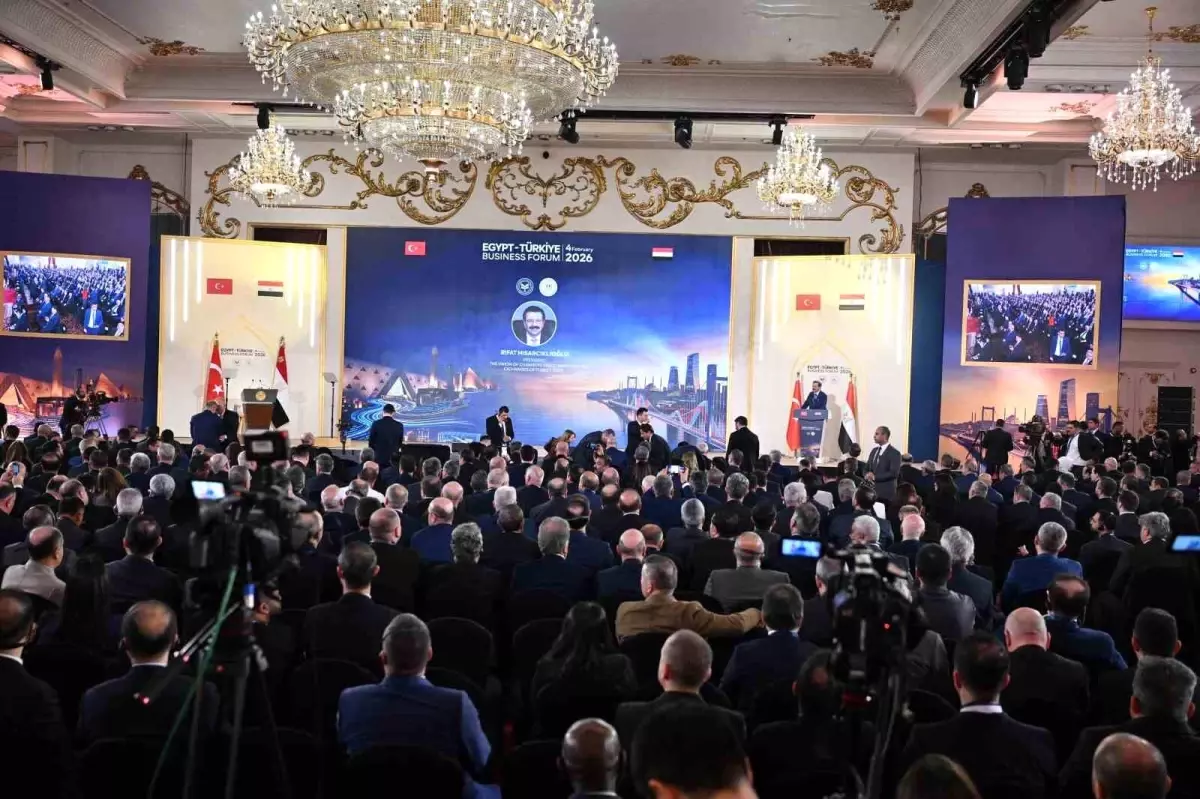 KUTO Başkanı Akdoğan Mısır'da Kuşadası'nı temsil etti