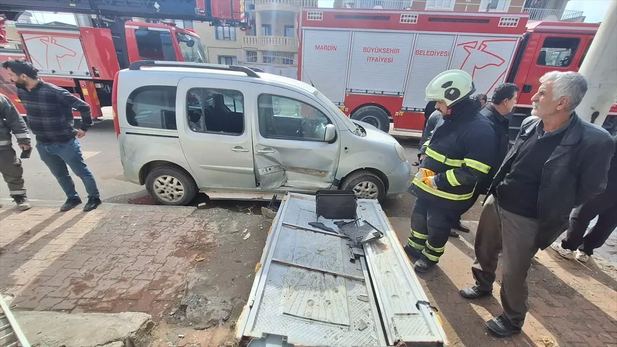 Mardin'de bir evde tüp patlaması sonucu 3 kişi yaralandı