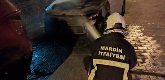 Mardin'de park halindeki otomobil yandı