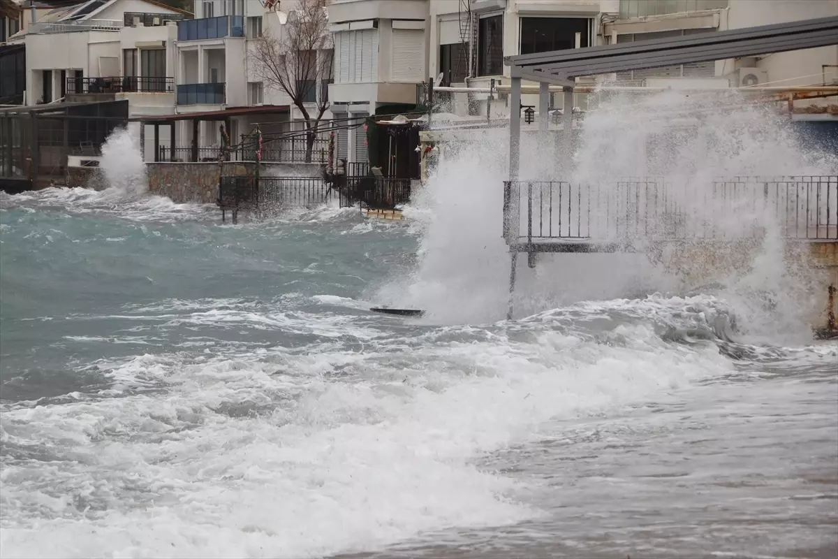 Muğla'da fırtına etkili oluyor