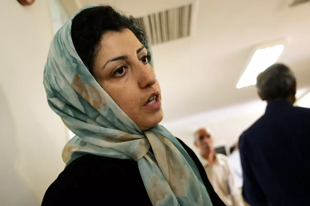 Protestolarda tutuklanan Nobel ödüllü Narges Mohammadi açlık grevine başladı