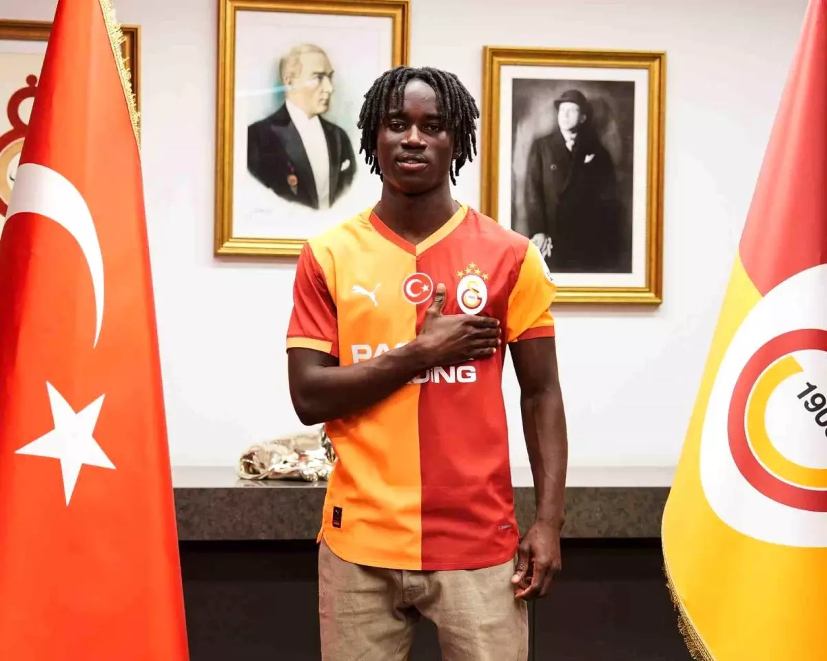 Renato Nhaga, Galatasaray'ın ilk Gine-Bissaulu futbolcusu oldu