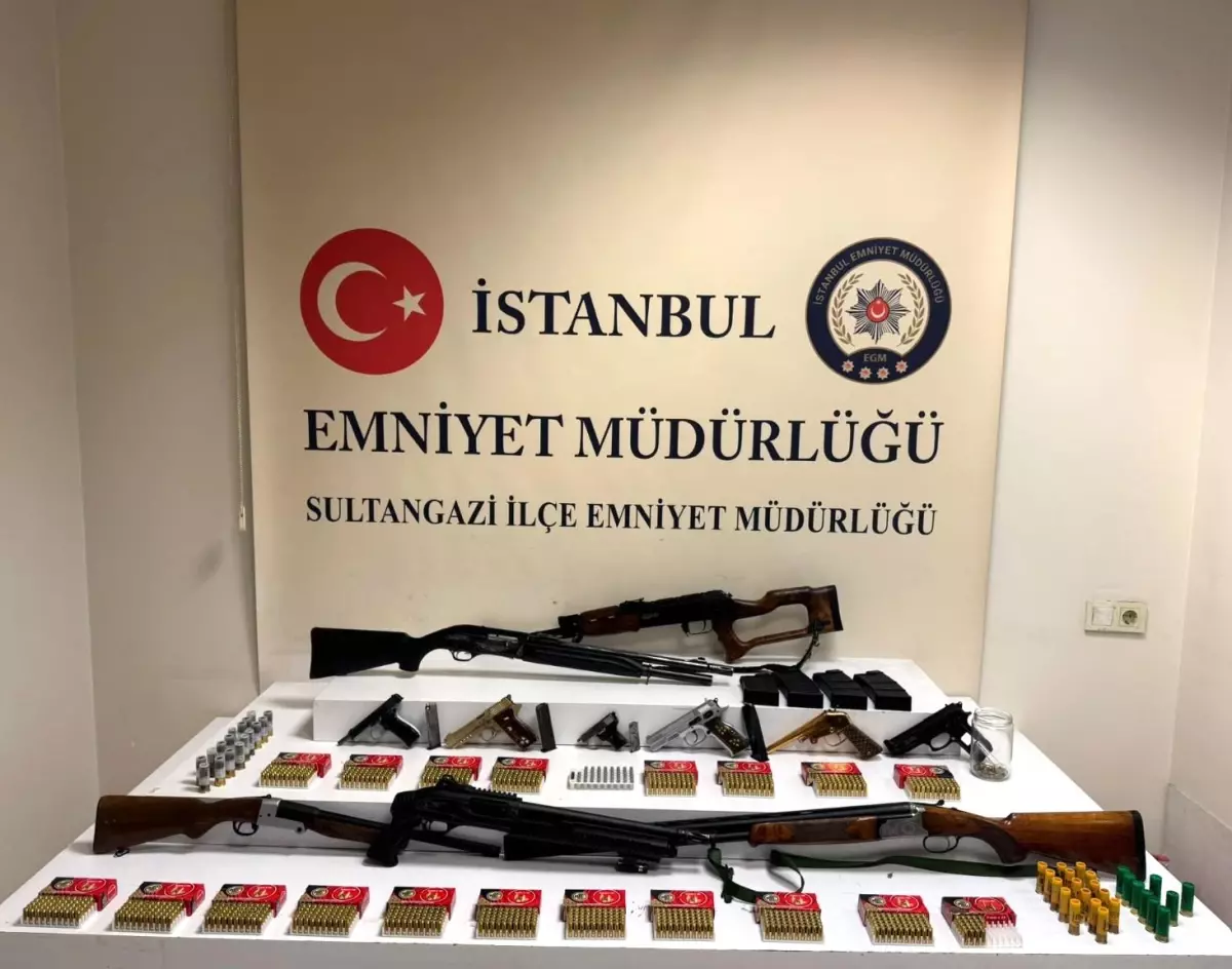 Sultangazi'de kaçak silah ticareti operasyonu: 3 gözaltı