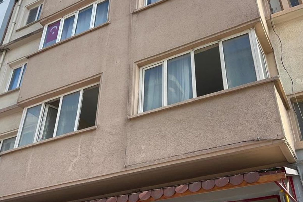 Komşuları haber alamayınca eve girildi! Çürümüş halde ölü bulundu