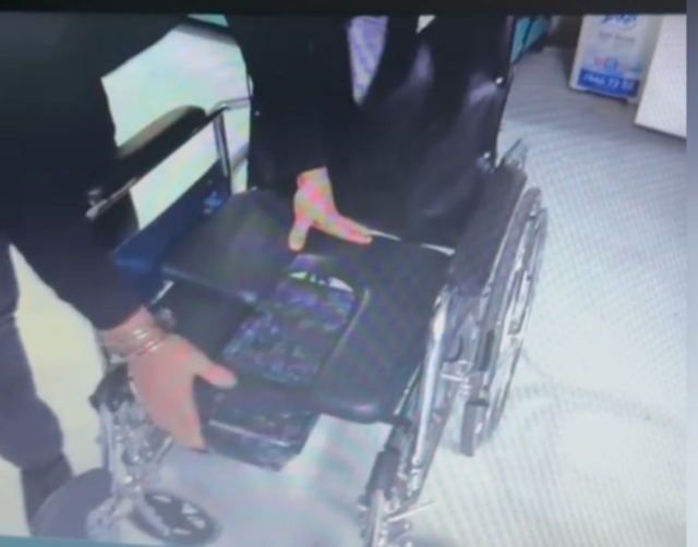 He hid the weapon with which he killed 2 defendants and martyred the gendarme in the toilet of the wheelchair