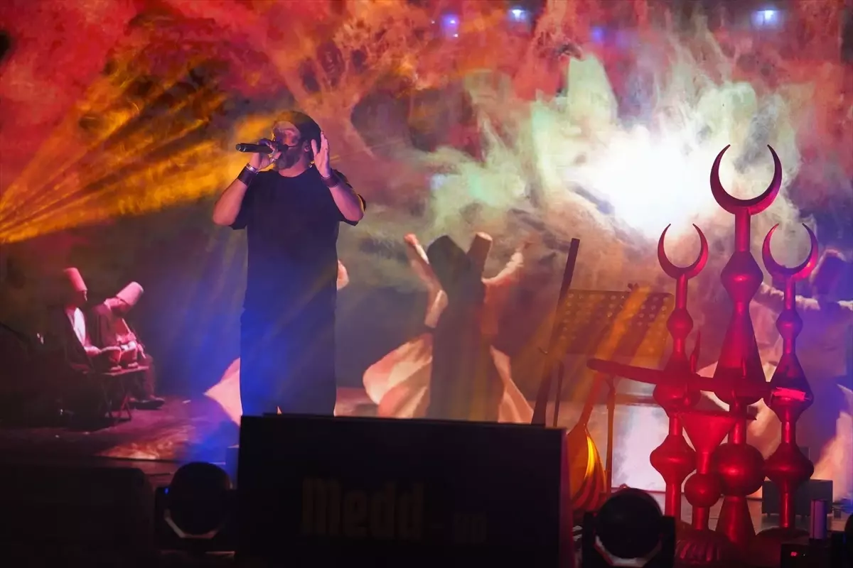 Aile ve Sosyal Hizmetler Bakanı Göktaş, Erzurum'da 'Medd-Up' sahne gösterisinde konuştu Açıklaması