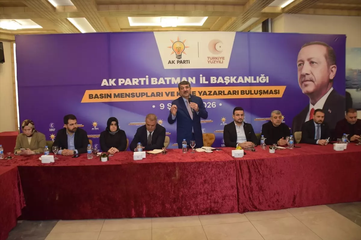 AK Parti Batman Milletvekili Nasıroğlu ve İl Başkanı Şansi gazetecilerle bir araya geldi