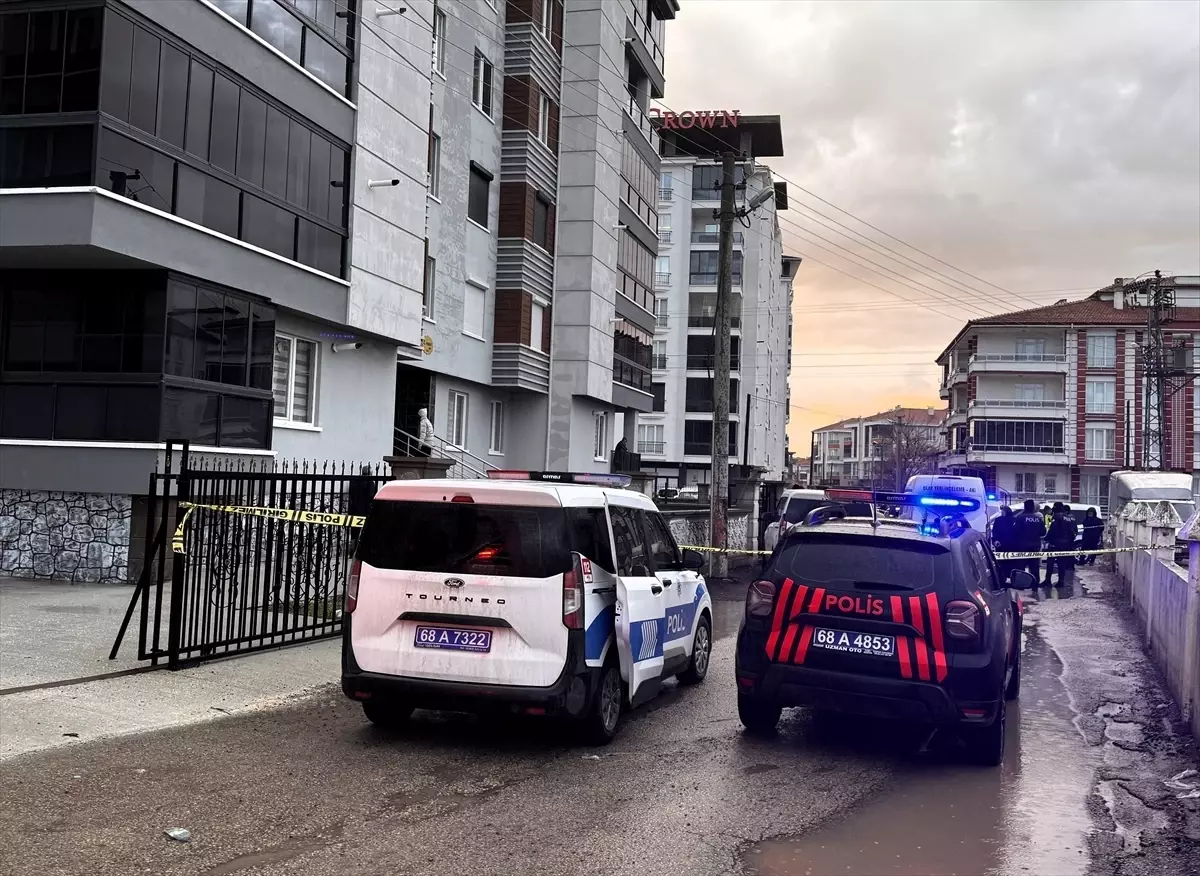 Aksaray'da ağabeyini silahla öldüren şüpheli kaçtı