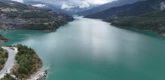 Alanya'da tam doluluğa ulaşan Dim Barajı'ndan su tahliyesi yapıldı