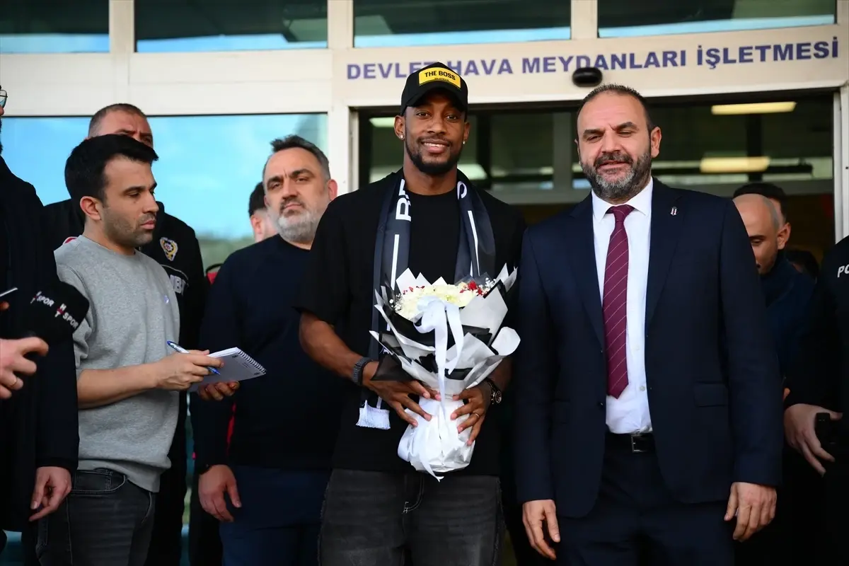 Amir Murillo, Beşiktaş için İstanbul'da