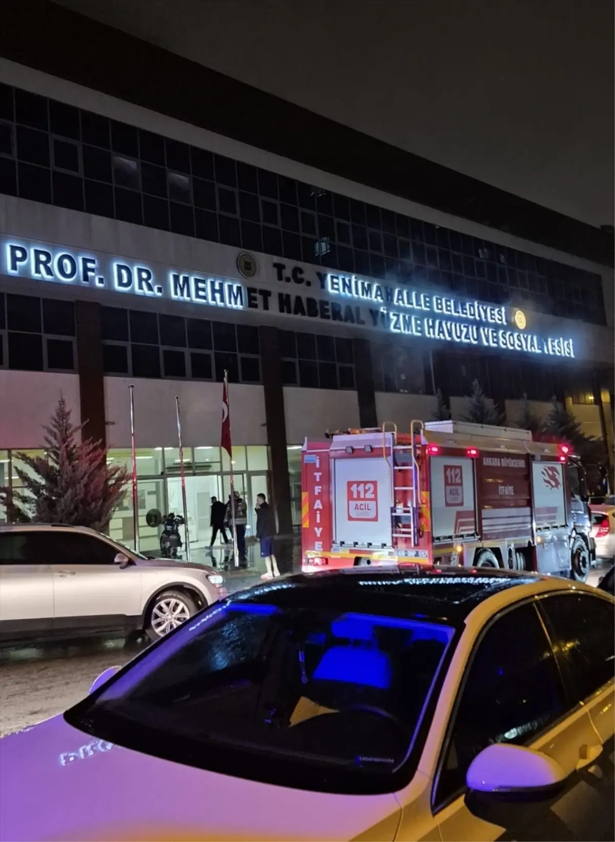 Ankara'da yüzme havuzunun sauna kısmında çıkan yangın söndürüldü