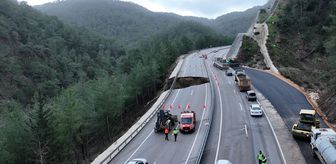 Antalya'da Kumluca-Kemer kara yolu göçük ve heyelan nedeniyle kısmen ulaşıma kapatıldı