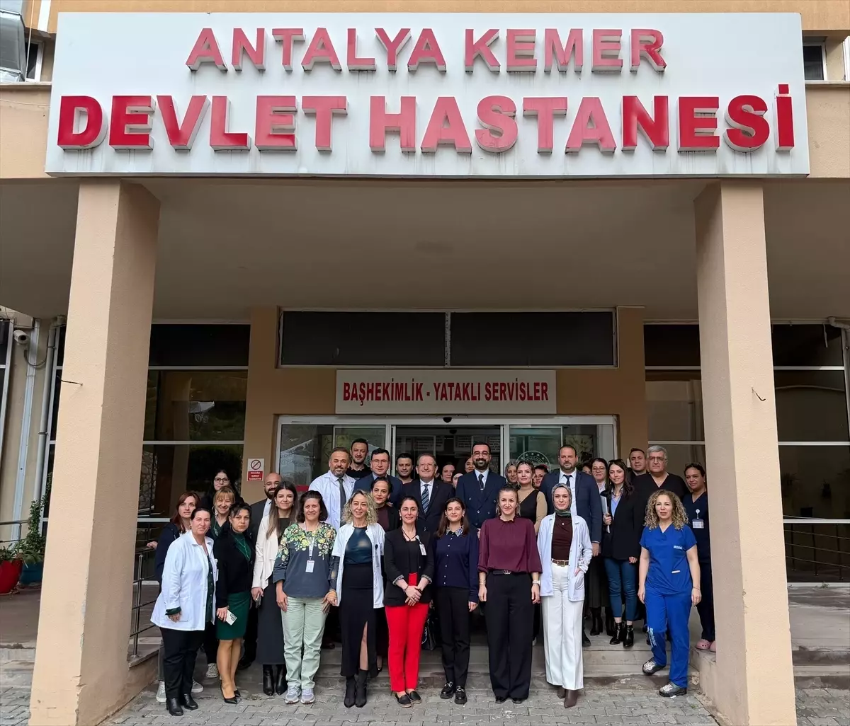 Antalya Sağlık Müdürü Özkan'dan Kemer Devlet Hastanesine ziyaret