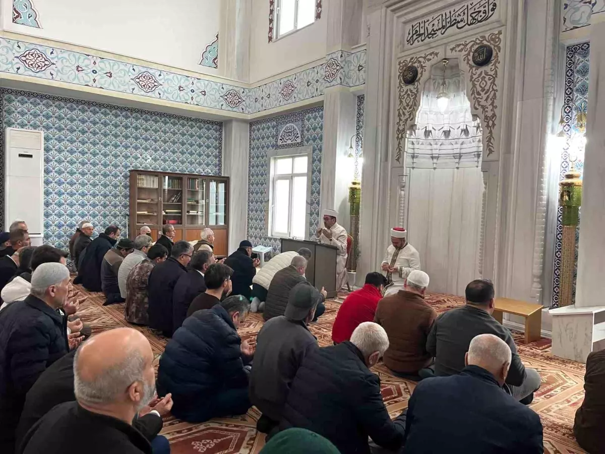 Asrın felaketinin 3'üncü yılında Alanya'da yürekler aynı duada buluştu