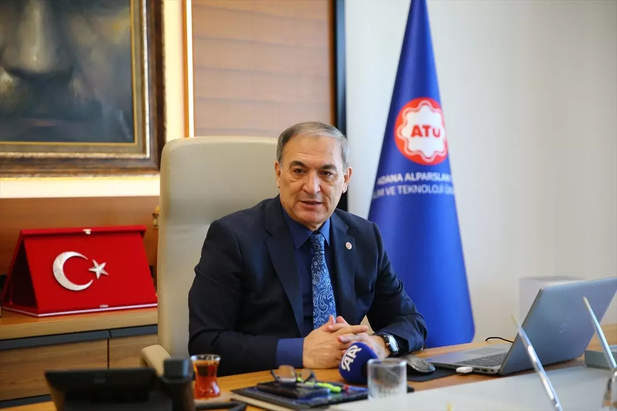 ATÜ Rektörü Prof. Dr. Adnan Sözen, AA'nın 'Yılın Kareleri' oylamasına katıldı