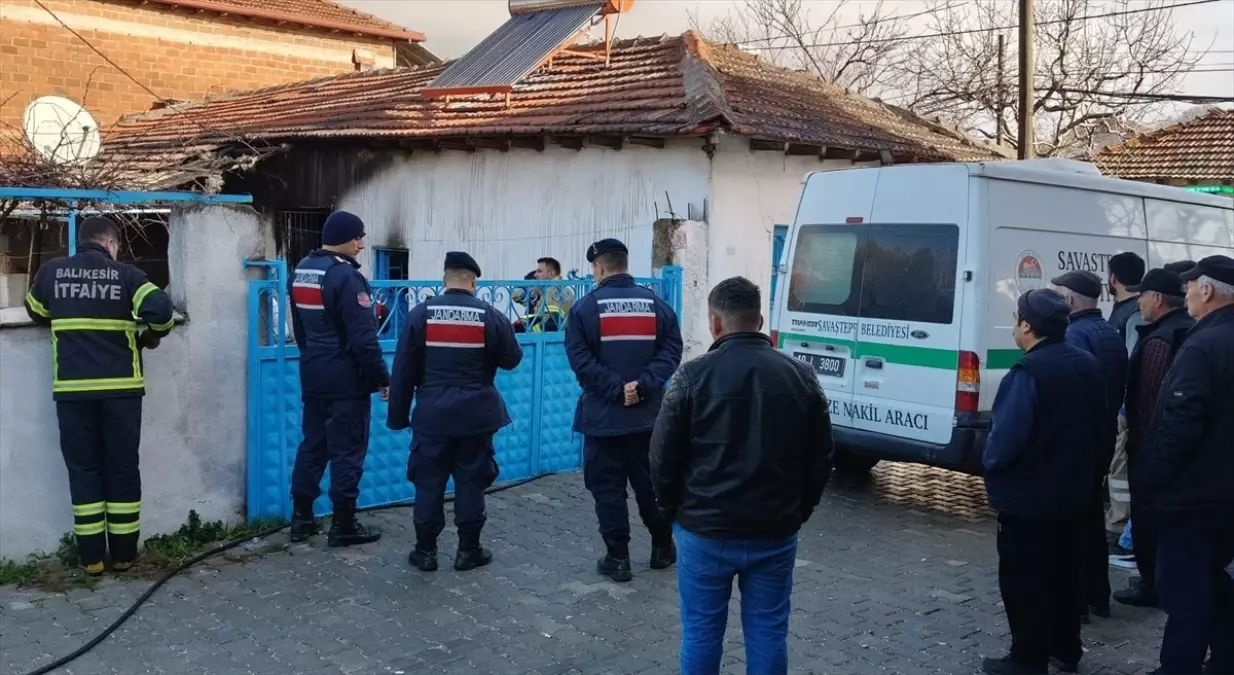 Balıkesir'de evde çıkan yangında 1 kişi öldü