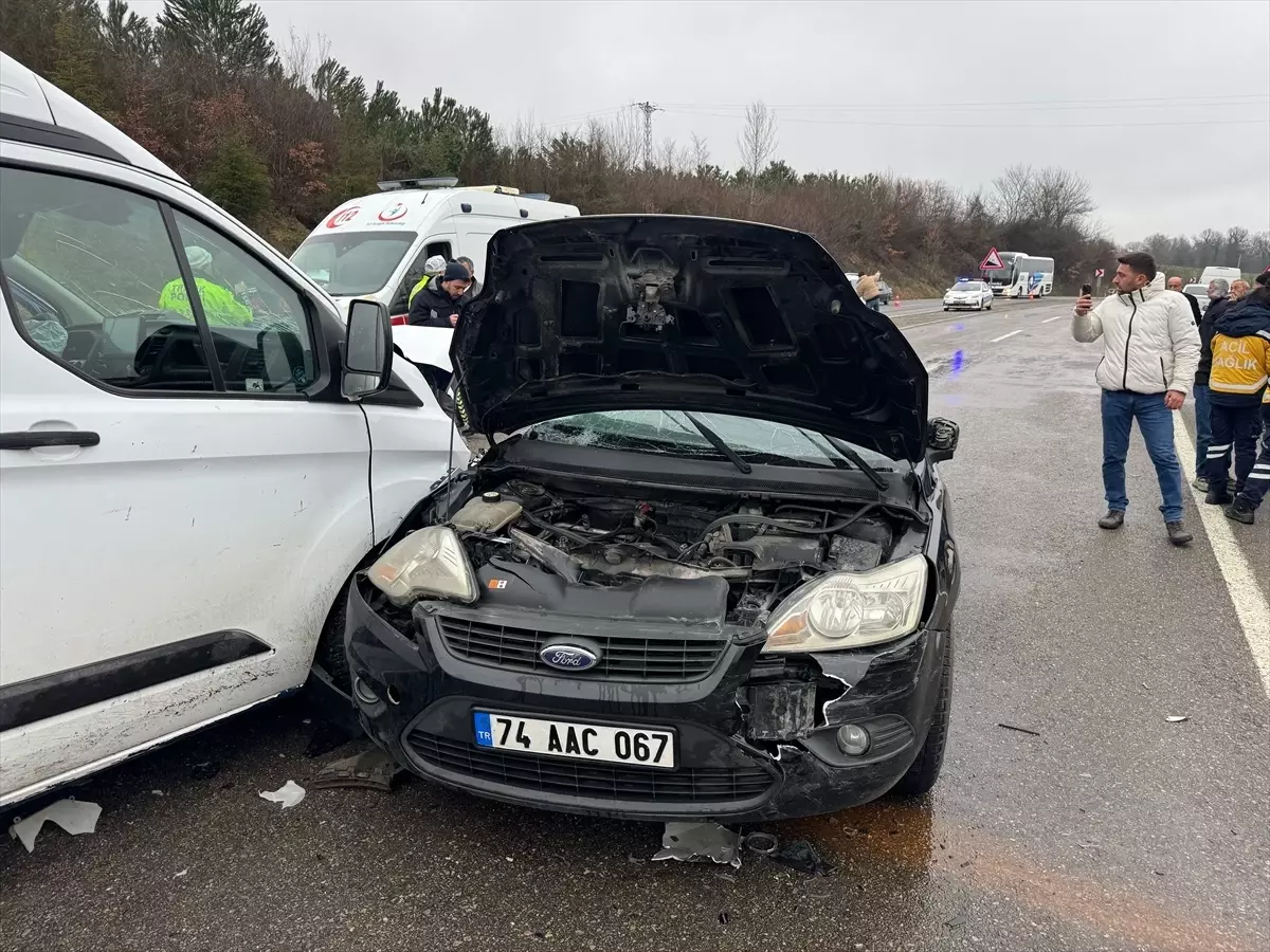 Bartın'da polis memuru trafik kazasında hayatını kaybetti