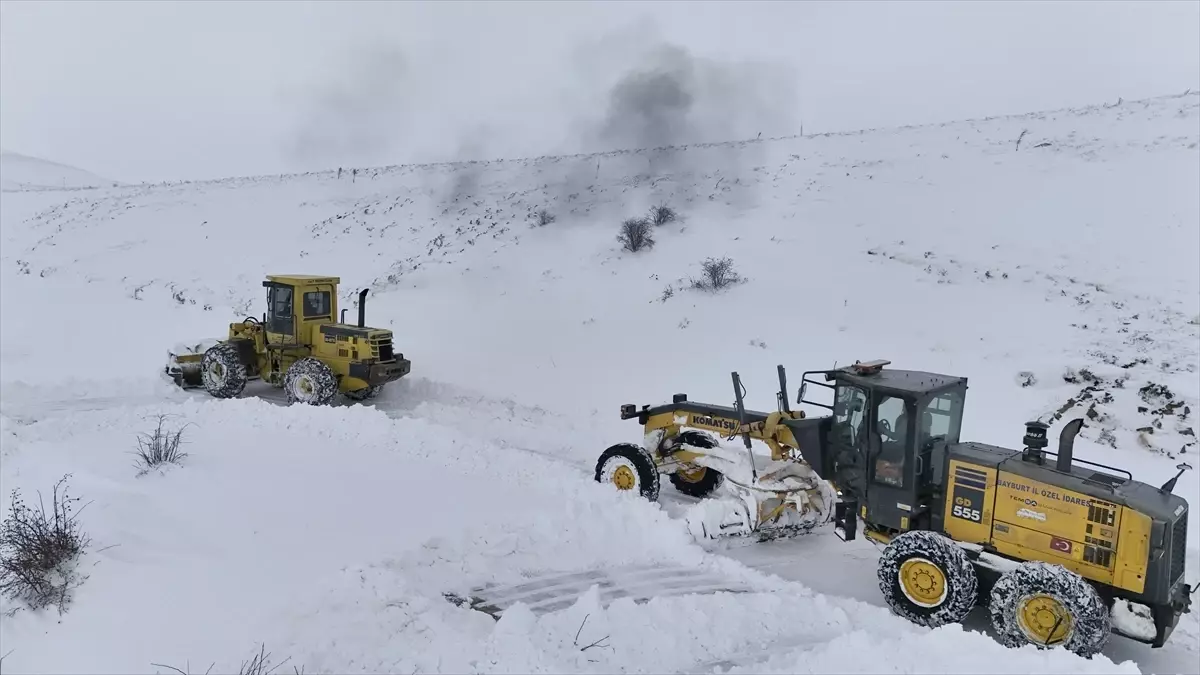 Bayburt ve Gümüşhane'de kar yağışı etkili oldu
