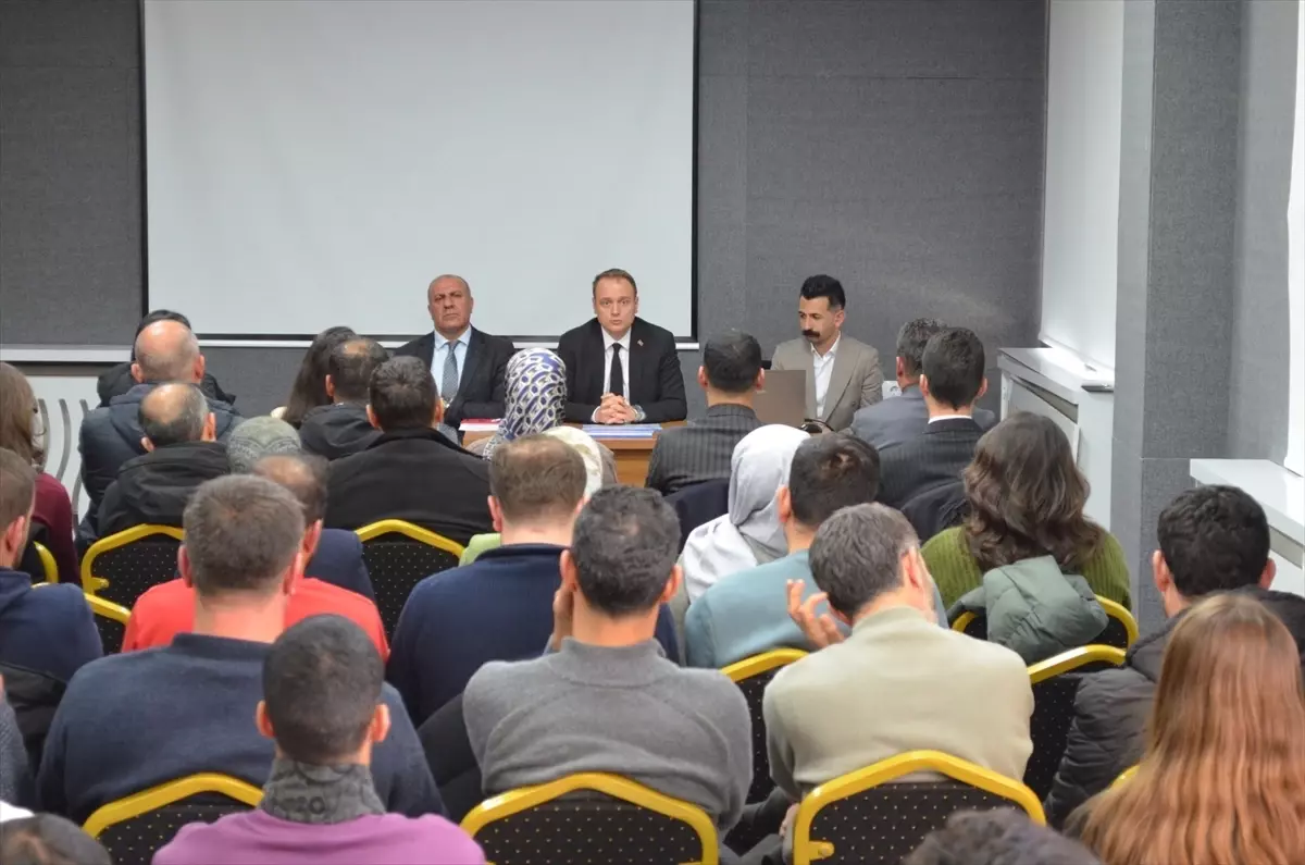 Bulanık'ta 'Eğitim Değerlendirme Toplantısı' yapıldı