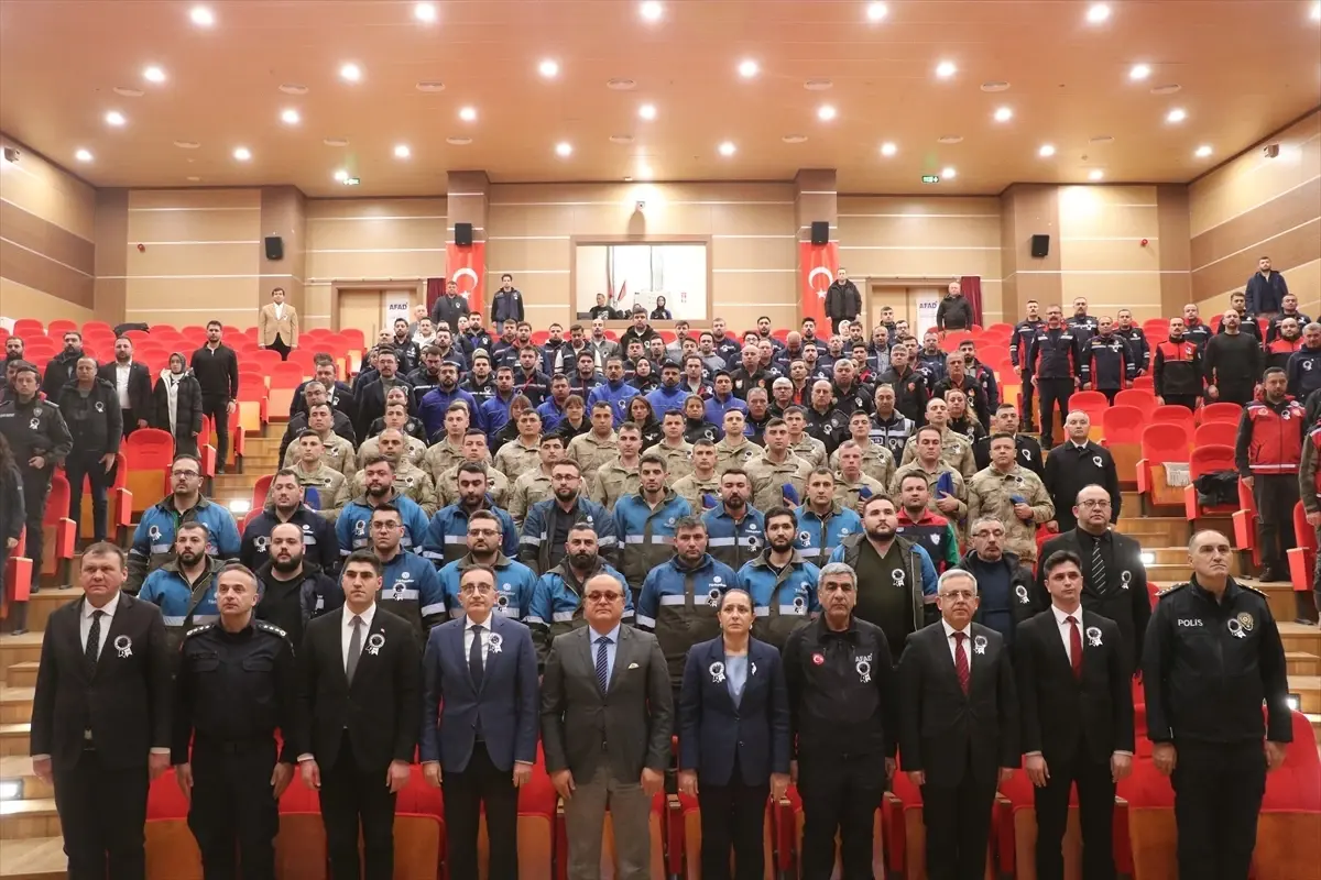 Burdur'da 6 Şubat Depremleri Anma Programı düzenlendi