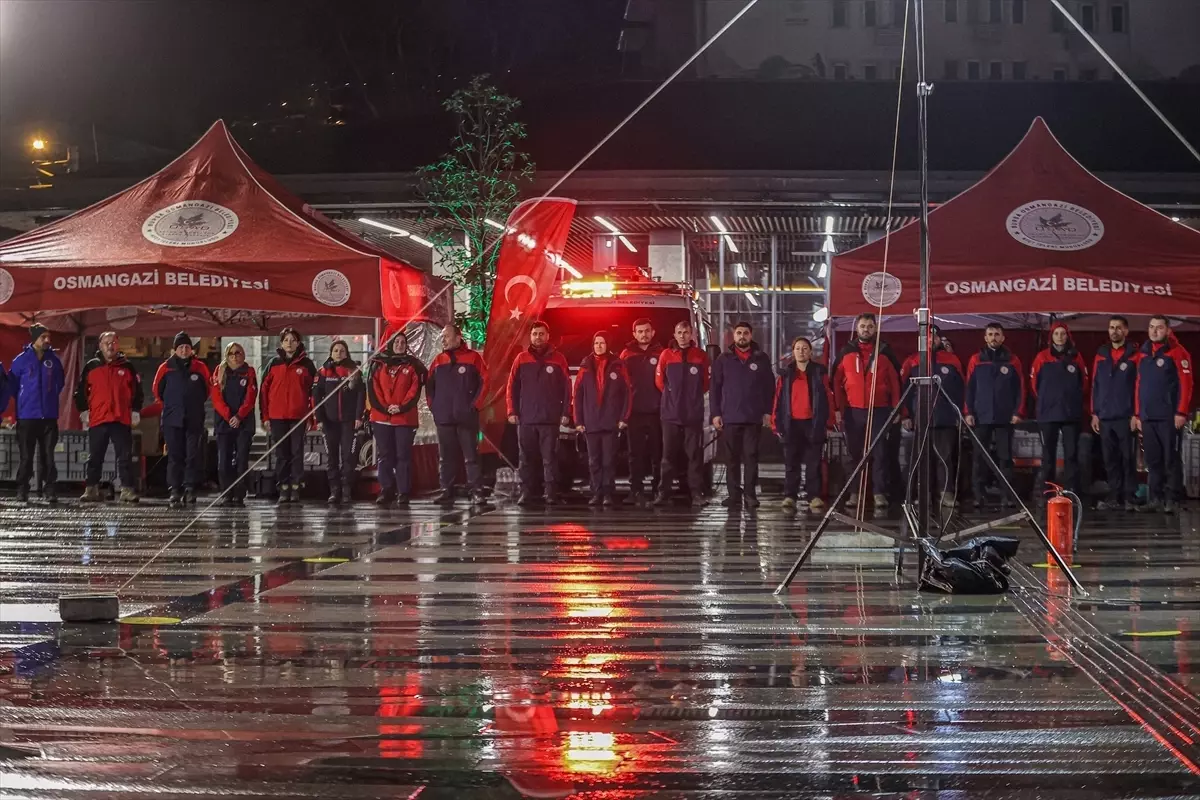 Bursa'da, 6 Şubat depremlerinde hayatını kaybedenler anıldı