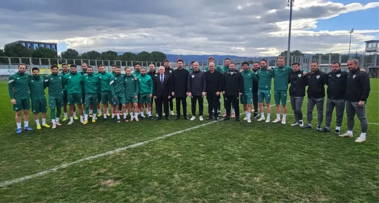 Bursa Büyükşehir Belediye Başkanı Bozbey'den Bursaspor'a Destek Ziyareti