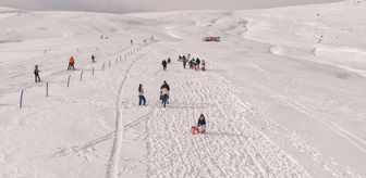 Çaldıran Termal Kayak Merkezi, kayak tutkunu çocukları ağırladı