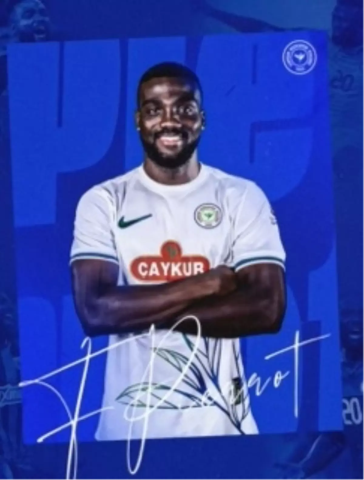 Çaykur Rizespor, Haitili santrafor Frantzdy Pierrot'u kiralık olarak kadrosuna kattı