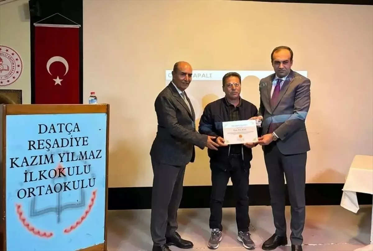 Datça'da 'Gençlik sizin eseriniz' konulu bilgilendirme toplantısı yapıldı