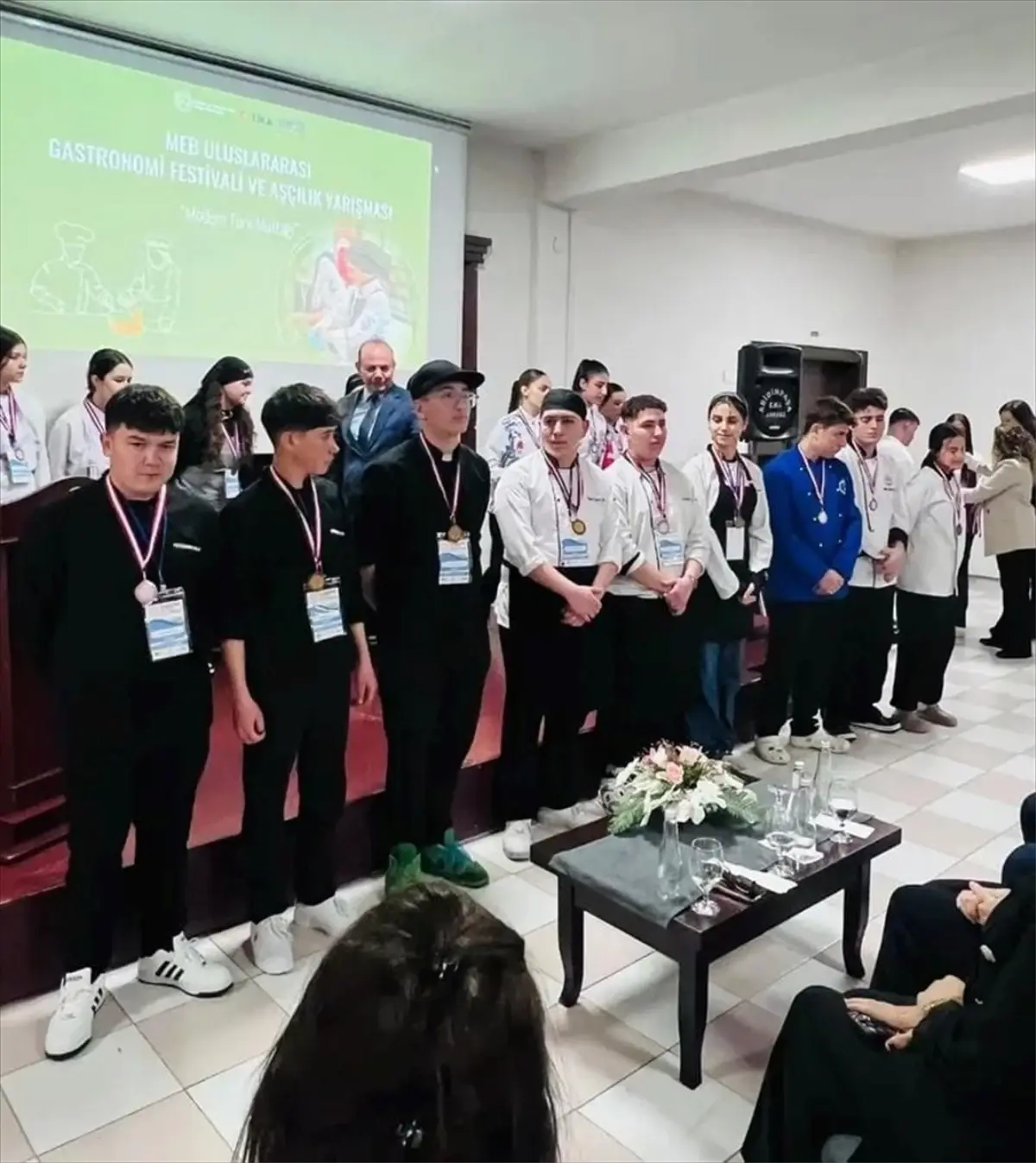 Datça'daki meslek lisesi öğrencileri gastronomi yarışmasında dereceye girdi