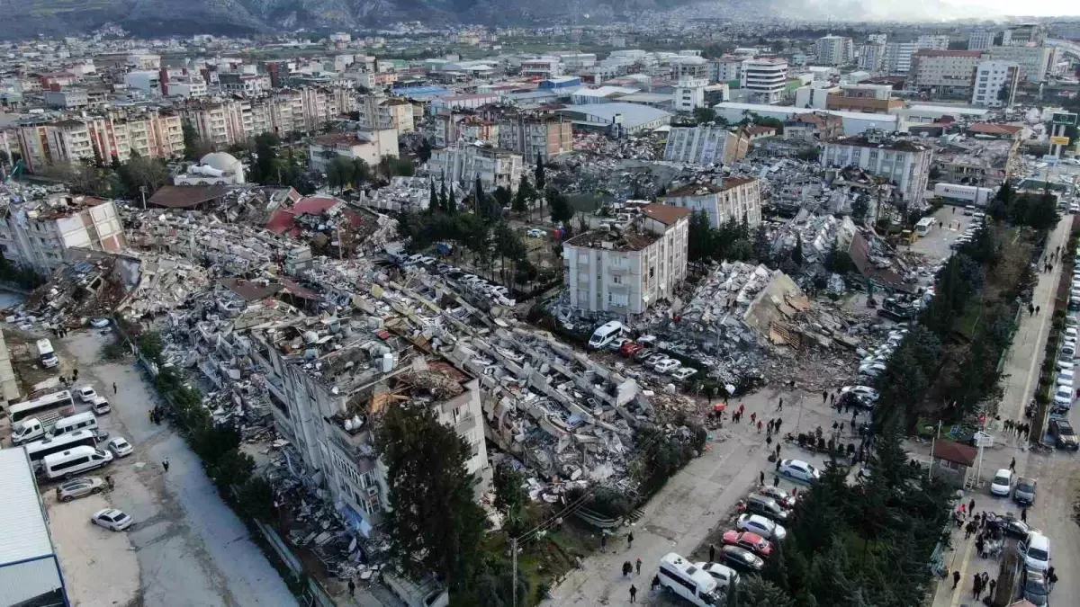 Depremde bin 200 insana mezar olan 600 konutlar ihya süreciyle birlikte yeniden vatandaşlara yuva oldu