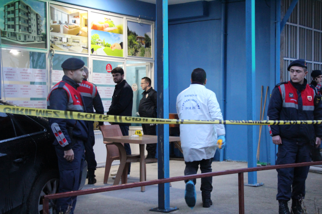 emekli polis dehset sacti esini ve mhp ilce 19546101 7247 m