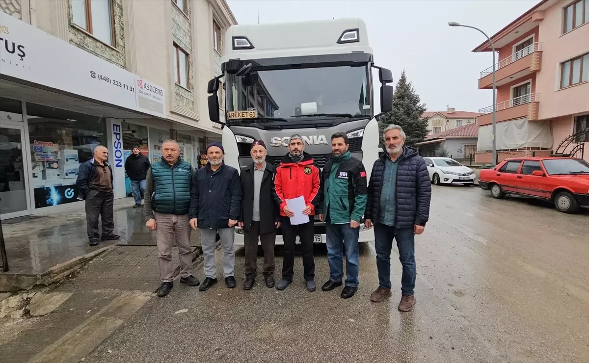 Erzincan'dan Filistin ve Suriye'ye yardım tırı gönderildi