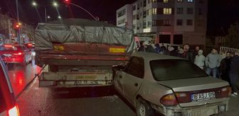 Eskişehir'de tıra arkadan çarpan otomobilin sürücüsü yaralandı