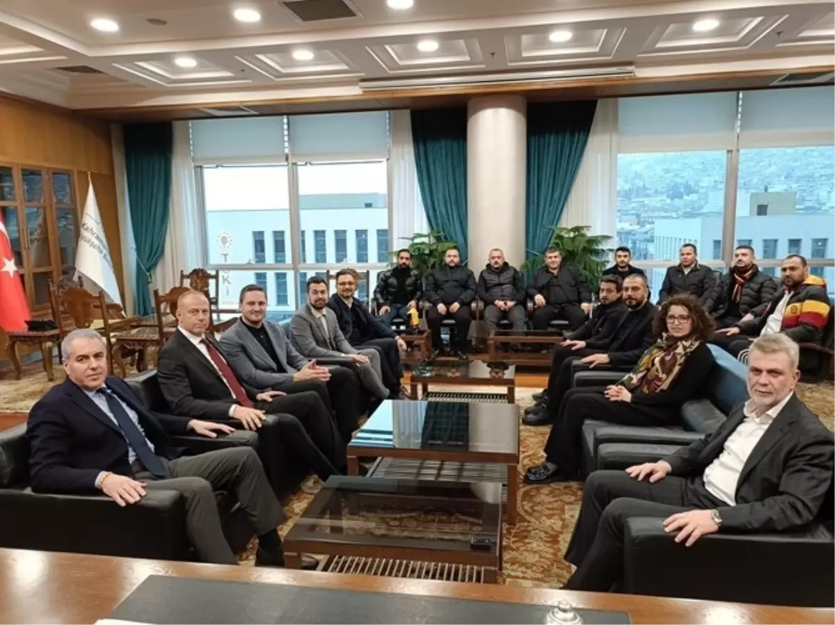 Galatasaraylı yöneticiler deprem bölgesini ziyaret etti
