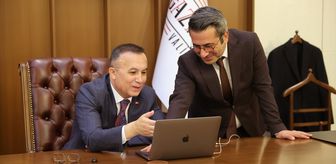 Gaziantep Valisi Kemal Çeber, AA'nın 'Yılın Kareleri' oylamasına katıldı