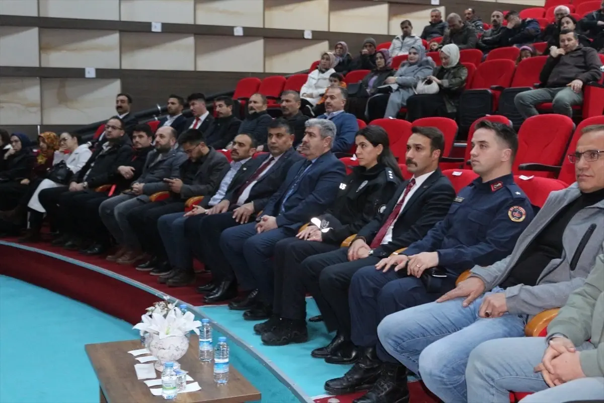 Gemerek'te öğrencilere akran zorbalığıyla ilgili bilgi verildi